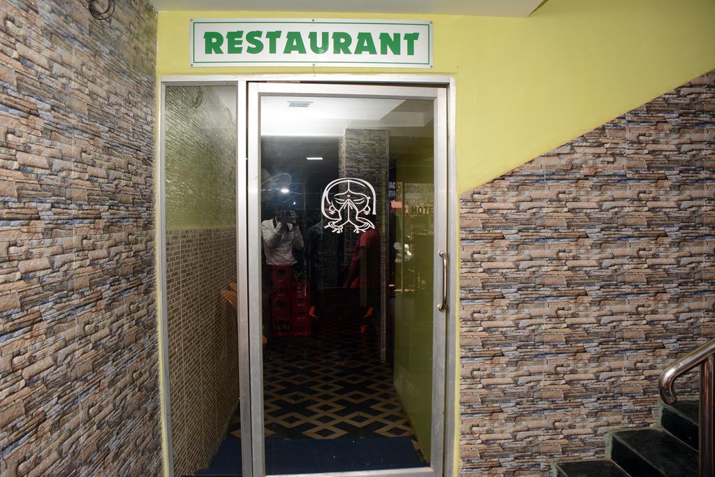 Hotel Nirmal Inn Bhubaneswar Phòng bức ảnh
