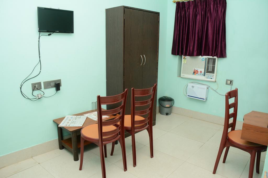 Hotel Nirmal Inn Bhubaneswar Phòng bức ảnh