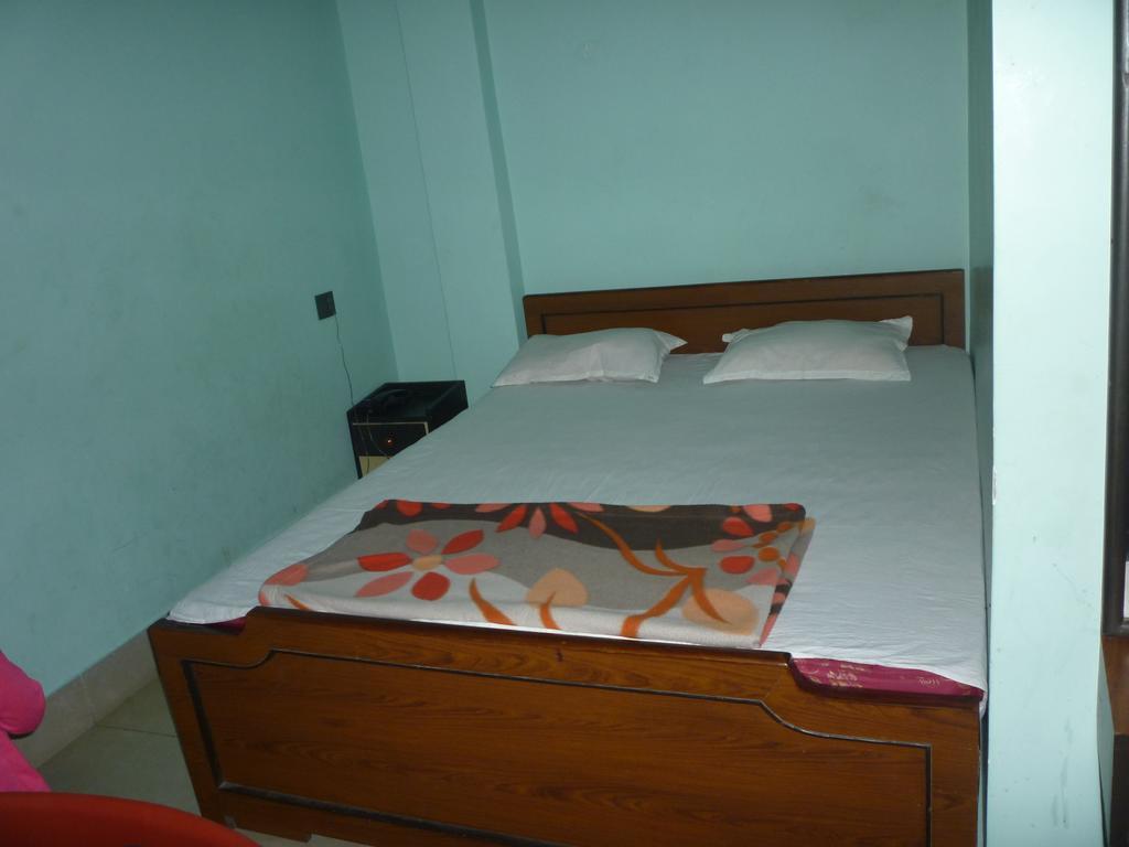 Hotel Nirmal Inn Bhubaneswar Phòng bức ảnh